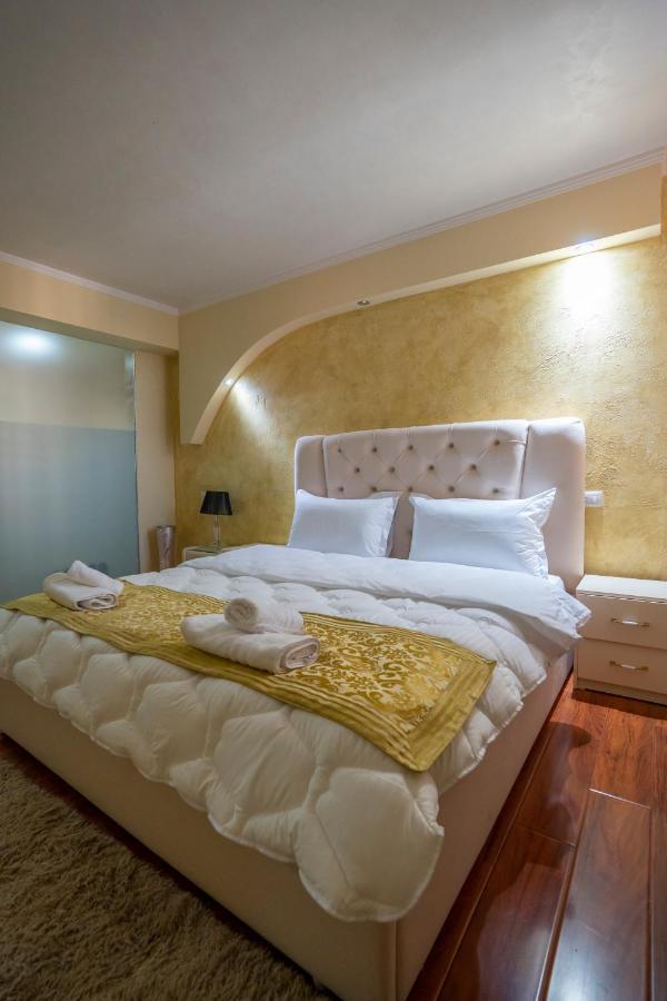 Zobo Hotel Shkoder Exterior photo